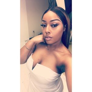 Meet your Posher, Jasmine